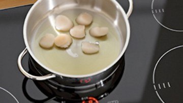 highly rated white electric cooktops