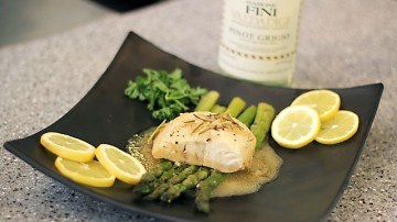 H-E-B poached mahi-mahi