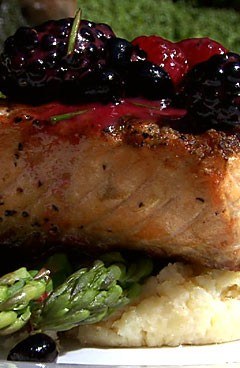 Paesanos' salmon