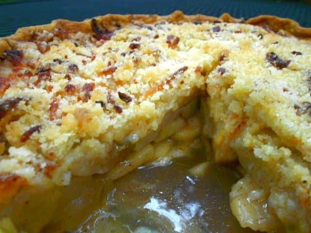 Apple Jalapeño Pie - Goodtaste with Tanji