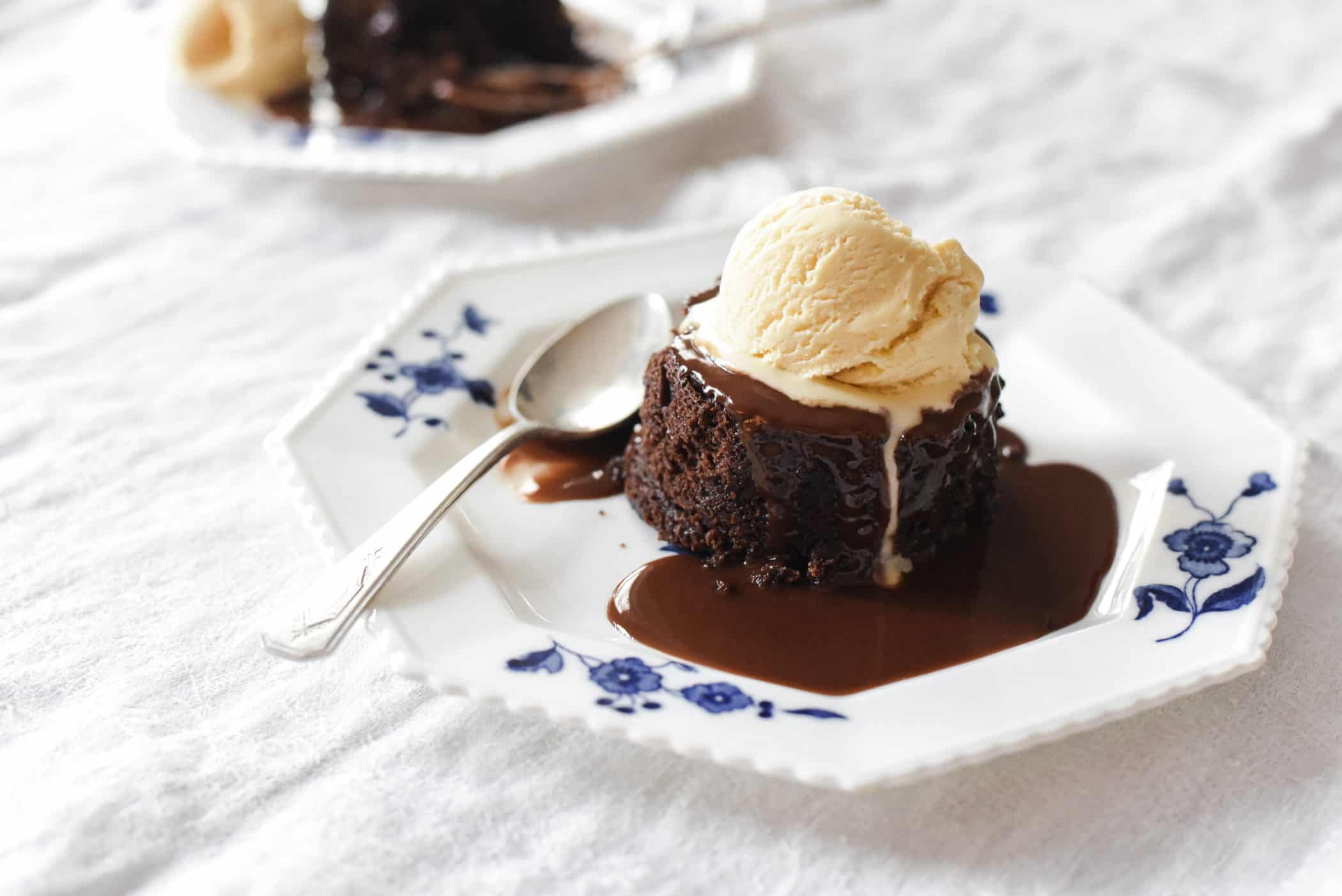 Вкус пудинга. Sticky Toffee Pudding. Sticky Toffee Pudding рисунок. Ice Cream Chocolate with Stick.