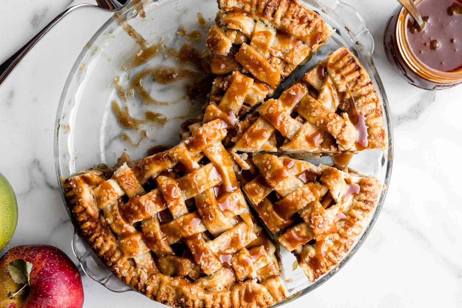 100324 salted caramel apple pie lattice top