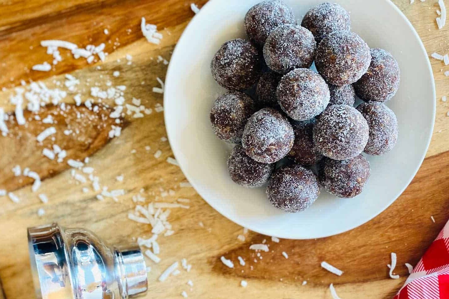 111424 coconut rum balls